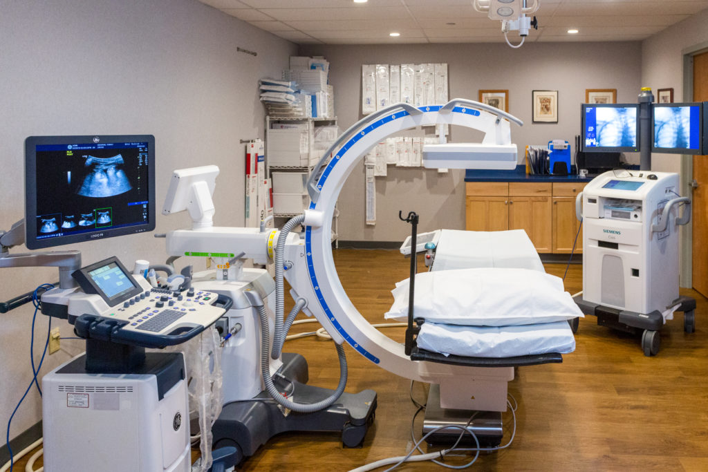 https://udmi.net/wp-content/uploads/2019/06/UDMI_Selects_101_Interventional-Radiology-Machine-Empty-Room-1-1024x683.jpg